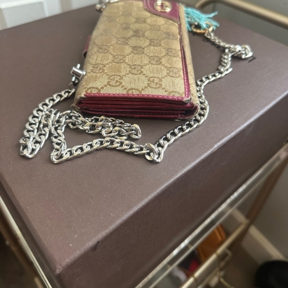 Gucci Brown Tan Canvas and Leather Wallet Crossbody Silver Chain Pink Interior - Picture 3 of 11